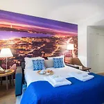 Vibrant Central Studio